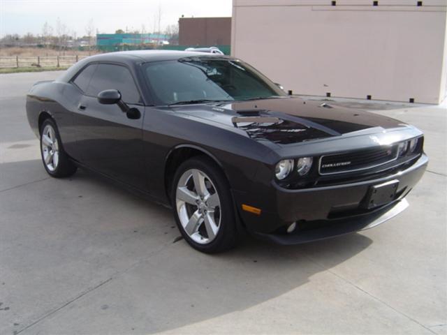 2009 Dodge Challenger SLT Leather 4X4