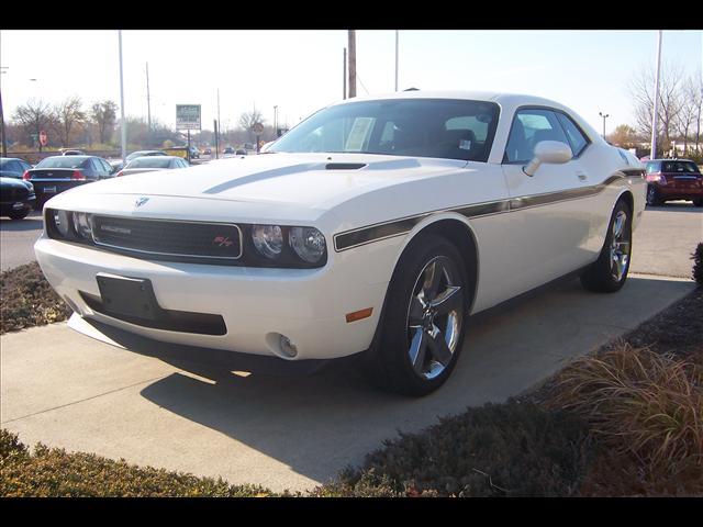 2009 Dodge Challenger SLT 25