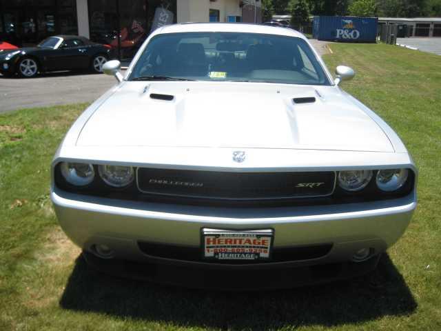 2009 Dodge Challenger XLS 4WD