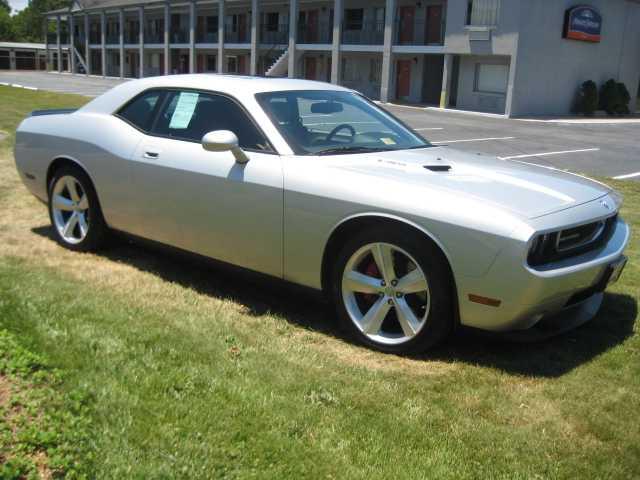 2009 Dodge Challenger XLS 4WD