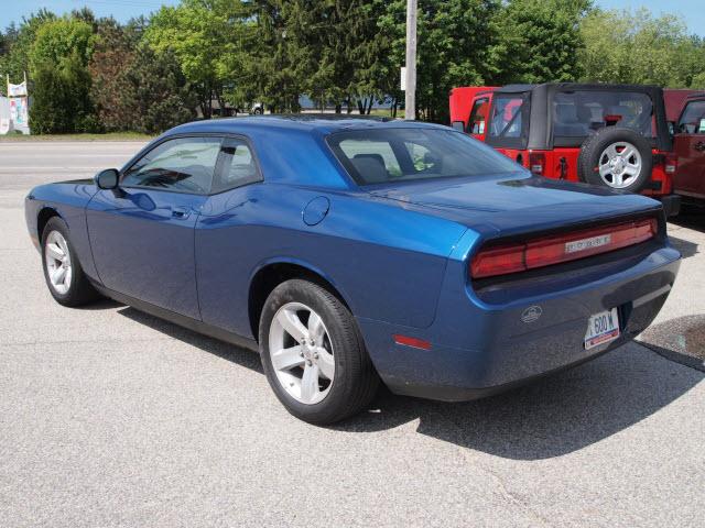 2009 Dodge Challenger SE