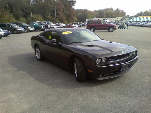 2009 Dodge Challenger 4WD Crew Cab 153 LTZ