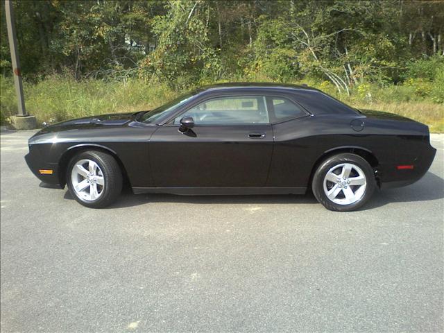 2009 Dodge Challenger 4WD Crew Cab 153 LTZ