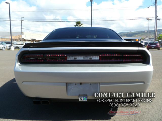 2009 Dodge Challenger Deluxe Convertible