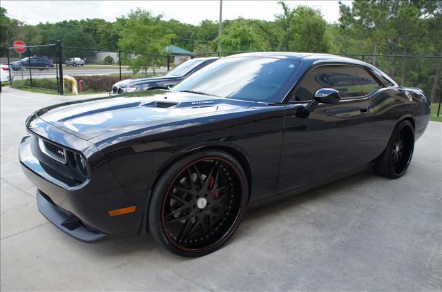 2009 Dodge Challenger XLS 4WD