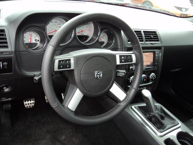 2009 Dodge Challenger XLS 4WD