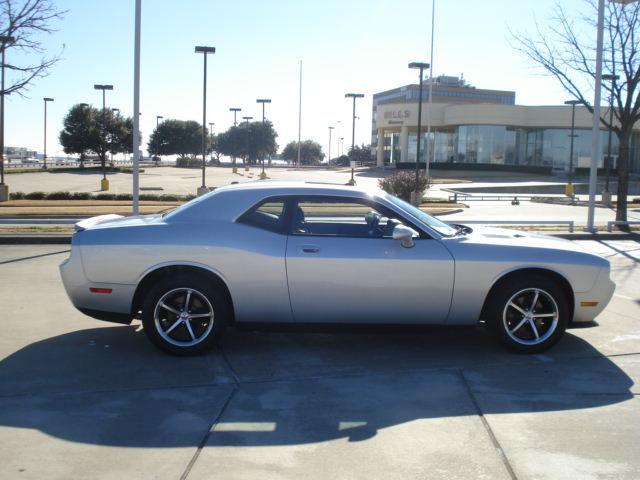 2009 Dodge Challenger SE