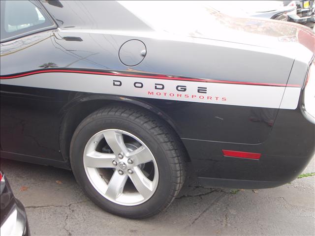 2009 Dodge Challenger Unknown