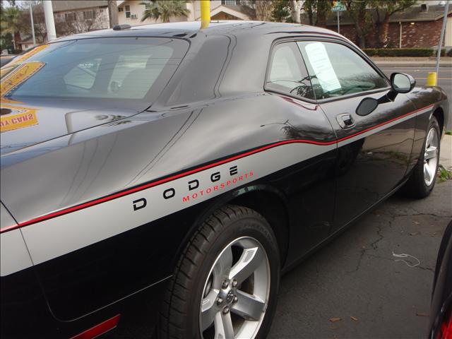 2009 Dodge Challenger Unknown