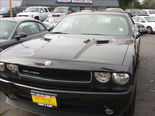 2009 Dodge Challenger Unknown