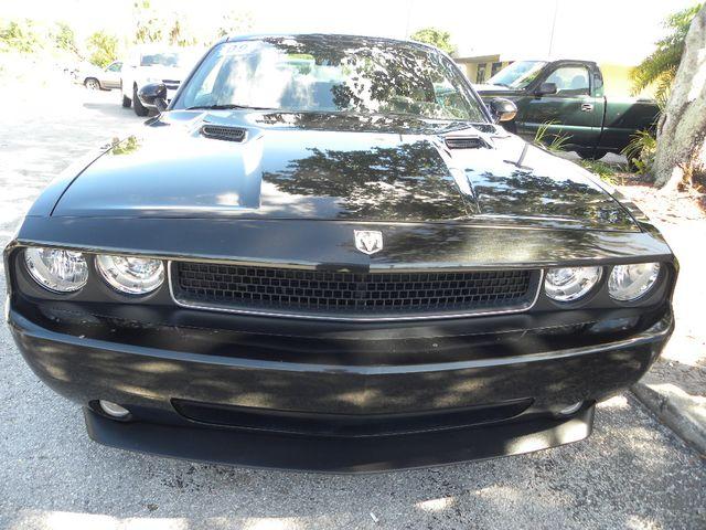 2009 Dodge Challenger SE