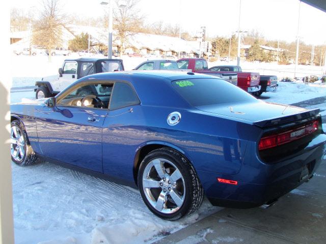 2009 Dodge Challenger SLT 25