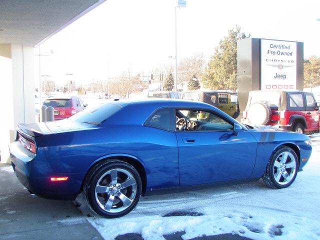 2009 Dodge Challenger SLT 25