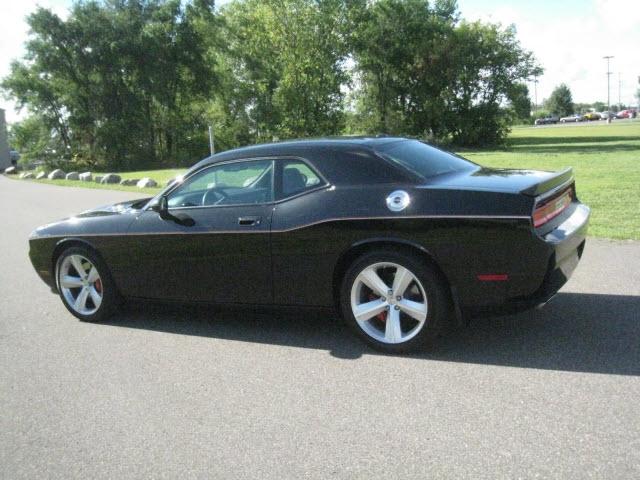 2009 Dodge Challenger FWD 4dr SL SUV