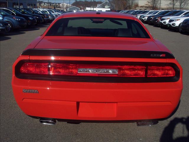 2009 Dodge Challenger XLS 4WD