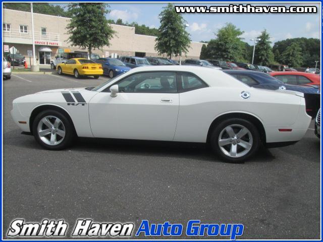 2009 Dodge Challenger ST Quad Cab Short Be