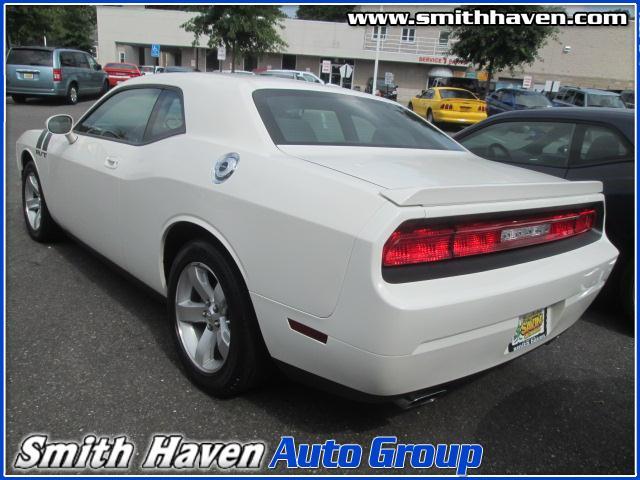 2009 Dodge Challenger ST Quad Cab Short Be