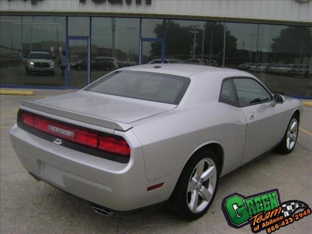 2009 Dodge Challenger SLT 25