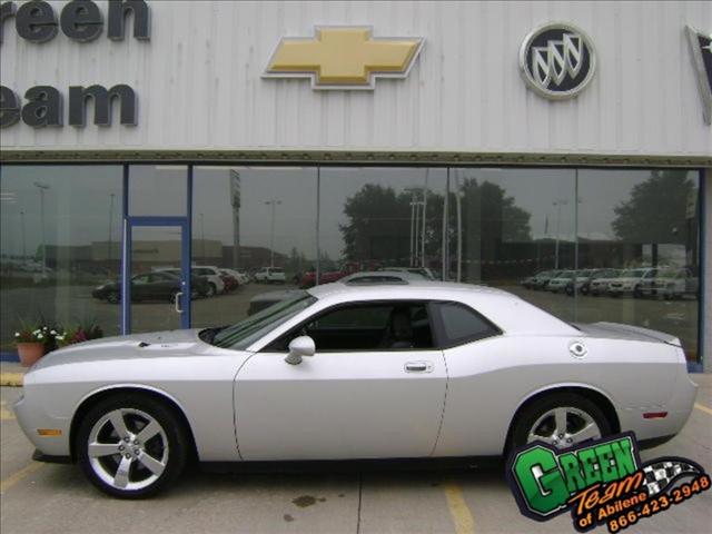 2009 Dodge Challenger SLT 25