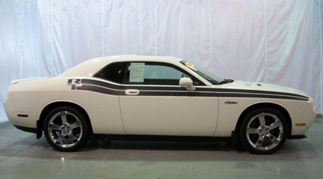 2009 Dodge Challenger SLT 25