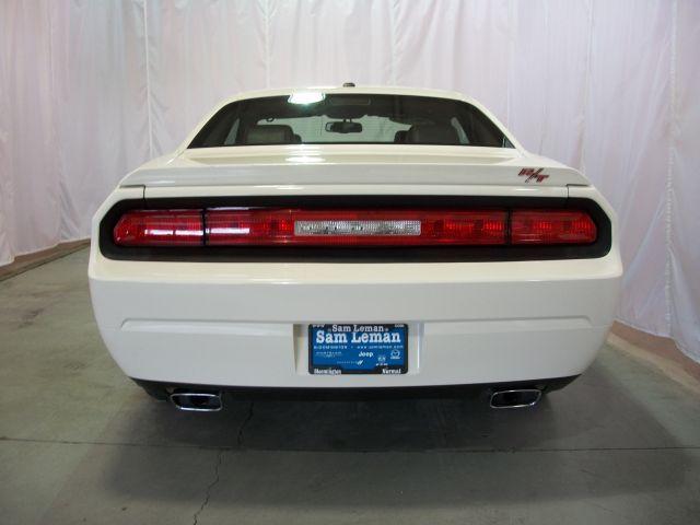 2009 Dodge Challenger SLT 25