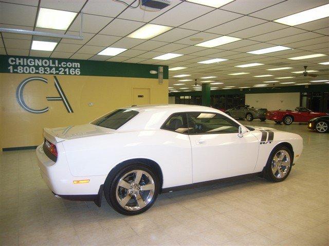 2009 Dodge Challenger SLT 25