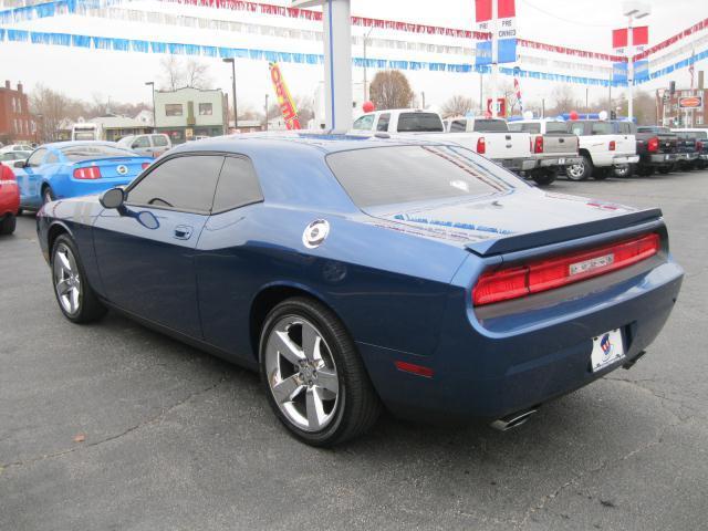 2009 Dodge Challenger Unknown