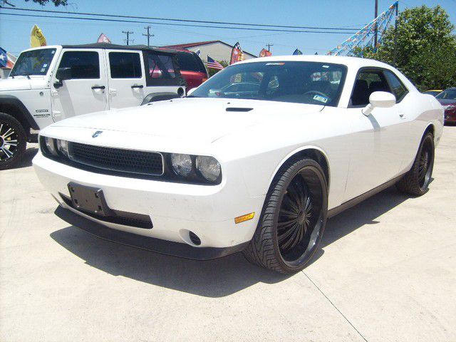 2010 Dodge Challenger SE