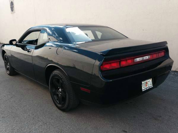 2010 Dodge Challenger SE