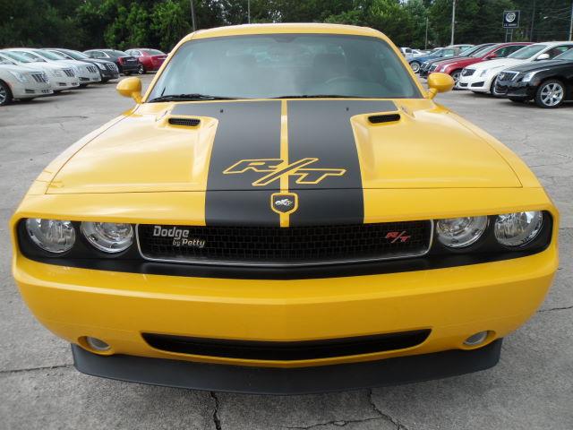 2010 Dodge Challenger Deluxe Convertible