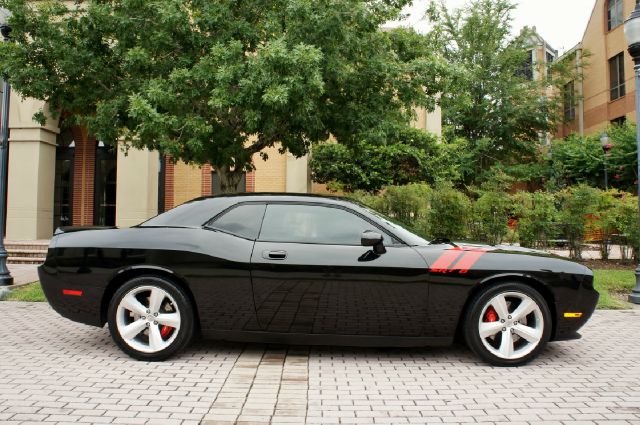 2010 Dodge Challenger XLS 4WD