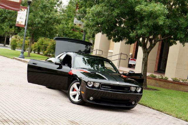 2010 Dodge Challenger XLS 4WD