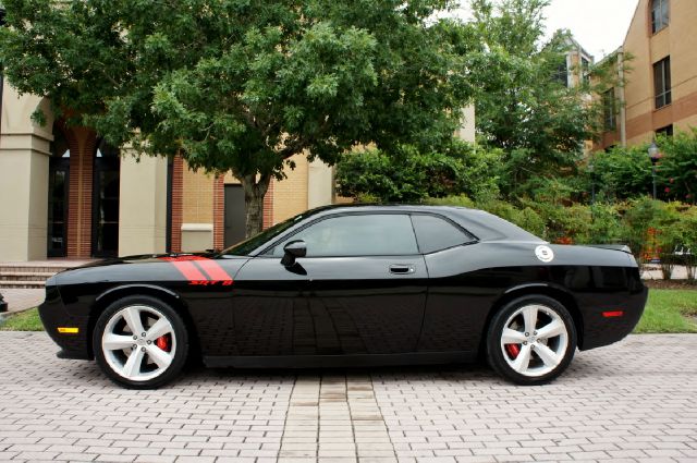 2010 Dodge Challenger XLS 4WD