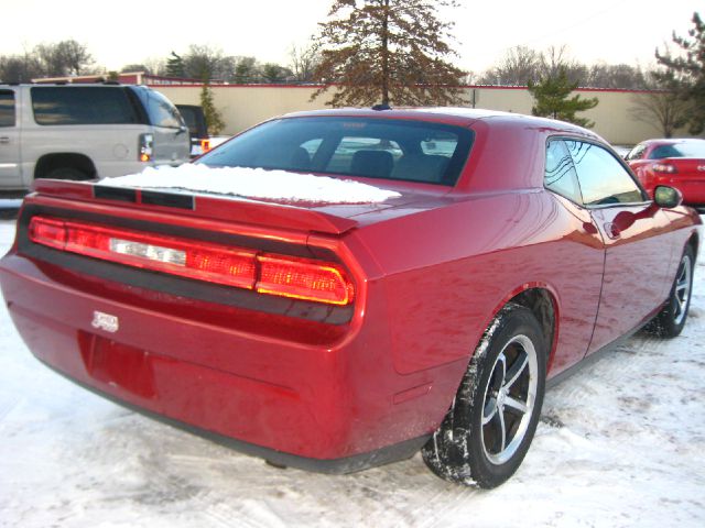 2010 Dodge Challenger SE