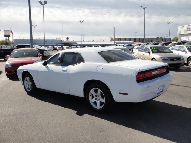 2010 Dodge Challenger SE