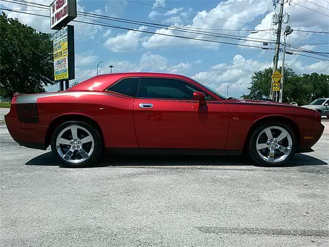 2010 Dodge Challenger Deluxe Convertible