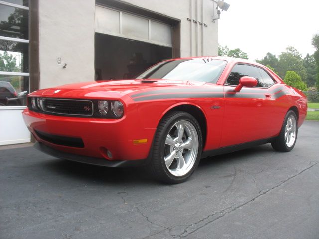 2010 Dodge Challenger Deluxe Convertible