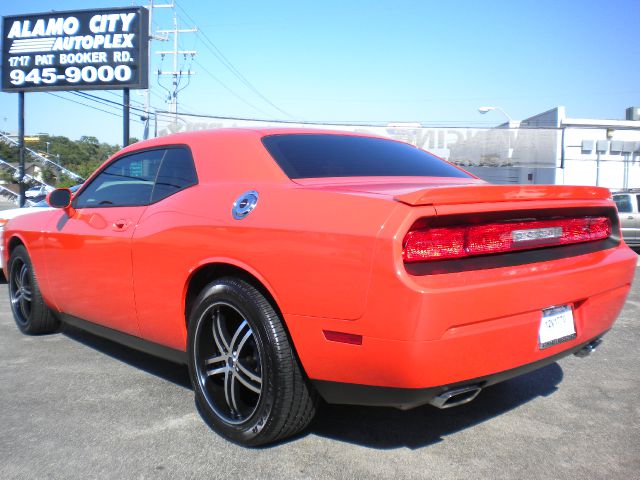 2010 Dodge Challenger Deluxe Convertible