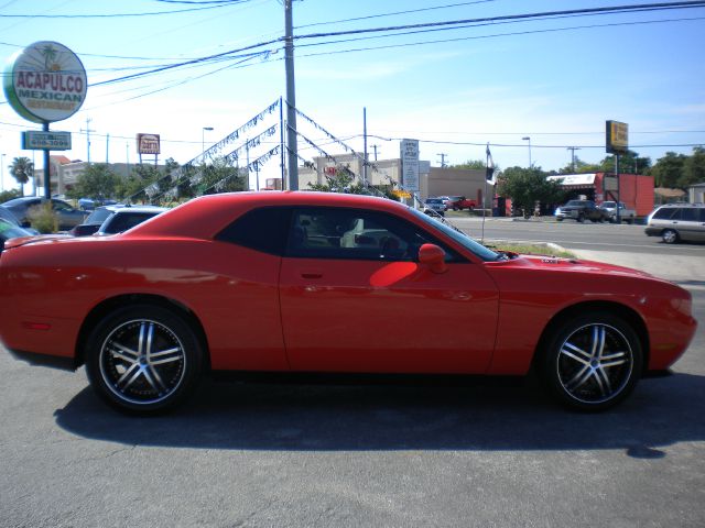 2010 Dodge Challenger Deluxe Convertible