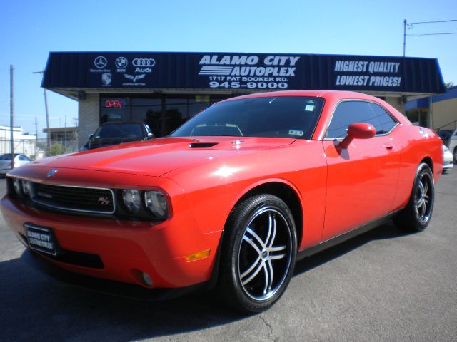 2010 Dodge Challenger Deluxe Convertible