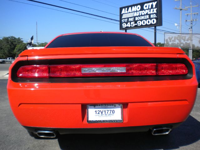 2010 Dodge Challenger Deluxe Convertible