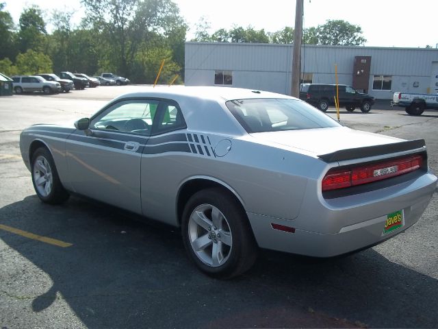 2010 Dodge Challenger SE