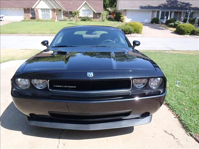 2010 Dodge Challenger SE