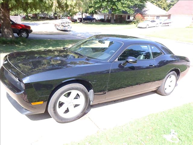 2010 Dodge Challenger SE