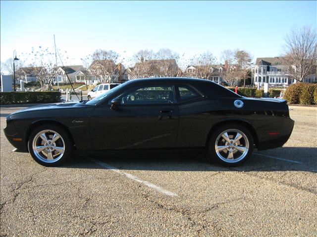 2010 Dodge Challenger LE Must Seedrive