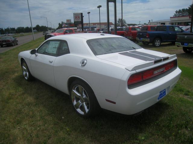 2011 Dodge Challenger MOON Roofsunroofalloys Hatchback