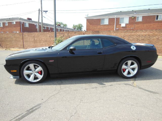 2011 Dodge Challenger XLS 4WD