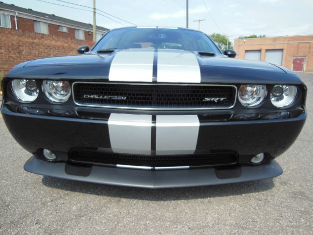 2011 Dodge Challenger XLS 4WD