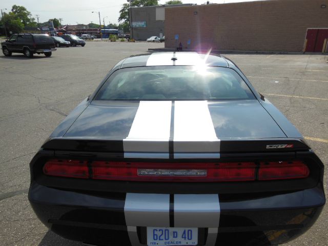 2011 Dodge Challenger XLS 4WD