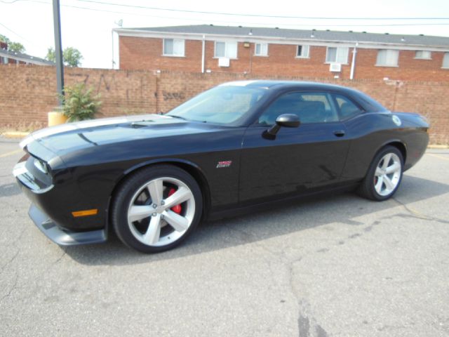 2011 Dodge Challenger XLS 4WD